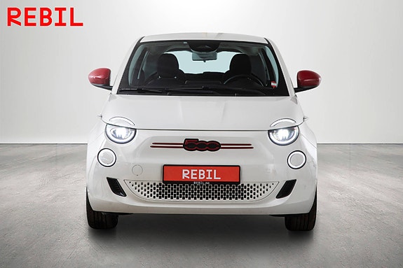 Fiat 500e 3 of 21