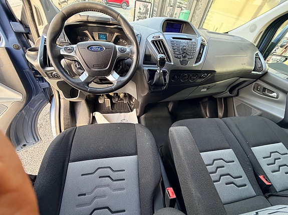 Ford Transit 9 of 21