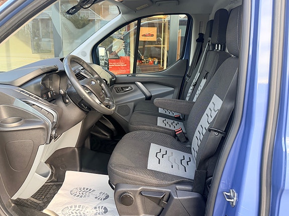 Ford Transit 18 of 21