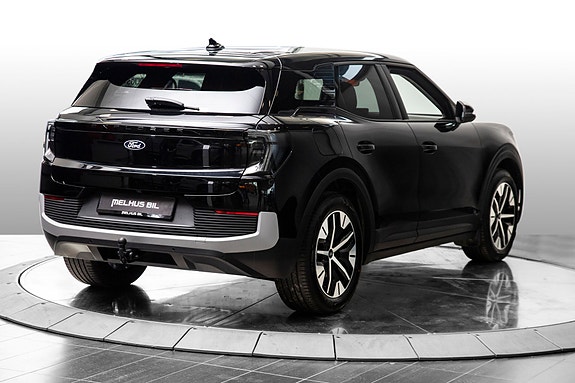 Ford Explorer 8 of 25