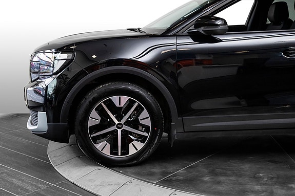 Ford Explorer 4 of 25