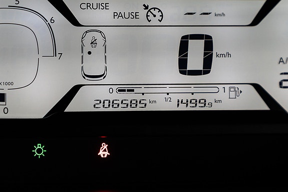 Citroen Grand C4 Picasso 18 of 23