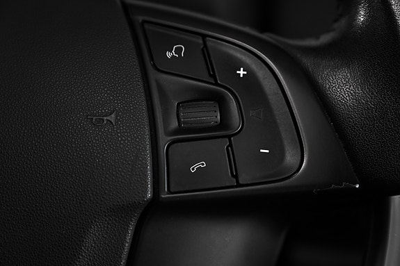 Citroen Grand C4 Picasso 19 of 23
