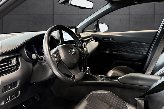 Toyota C-HR 9 of 23