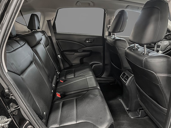Honda CR-V 25 of 30