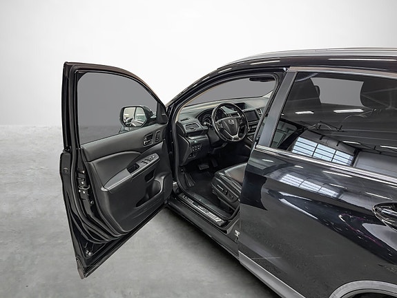 Honda CR-V 9 of 30