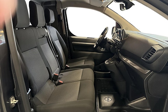 Opel Vivaro 23 of 24