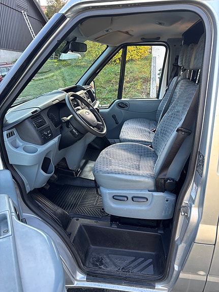 Ford Transit 10 of 30