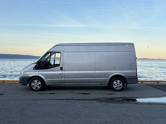 Ford Transit 8 of 30
