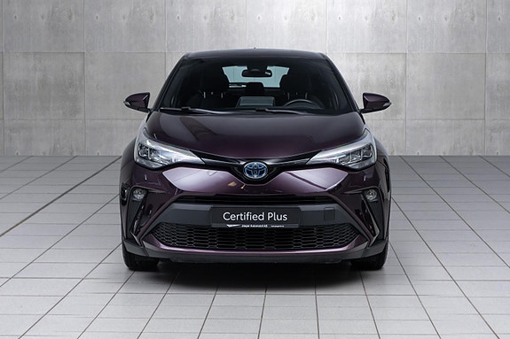 Toyota C-HR 4 of 26