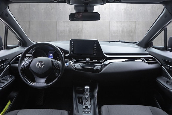 Toyota C-HR 22 of 26