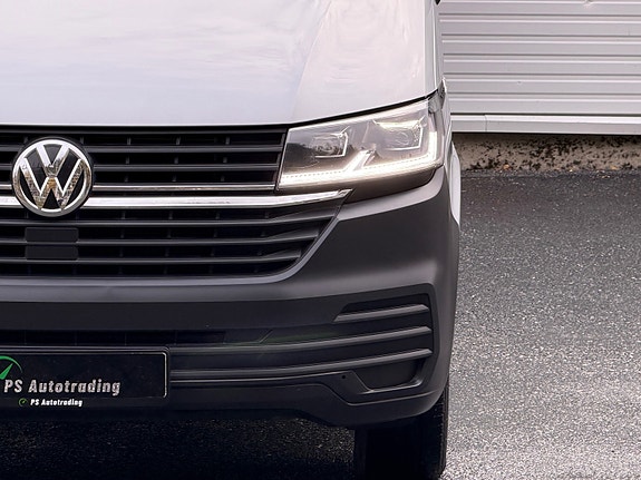 Volkswagen Transporter 8 of 30