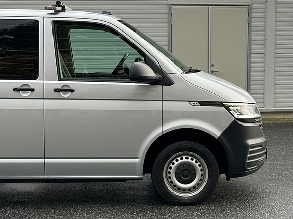 Volkswagen Transporter 12 of 30