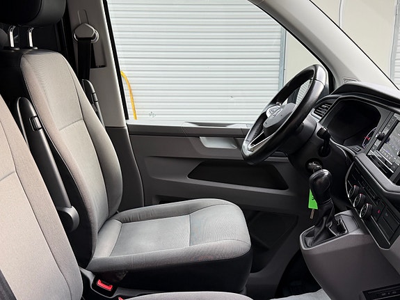 Volkswagen Transporter 27 of 30
