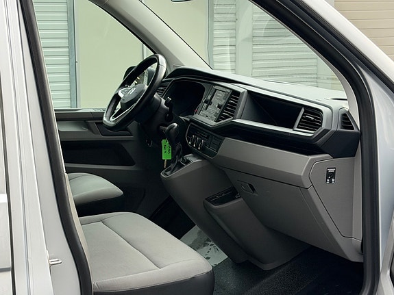 Volkswagen Transporter 24 of 30