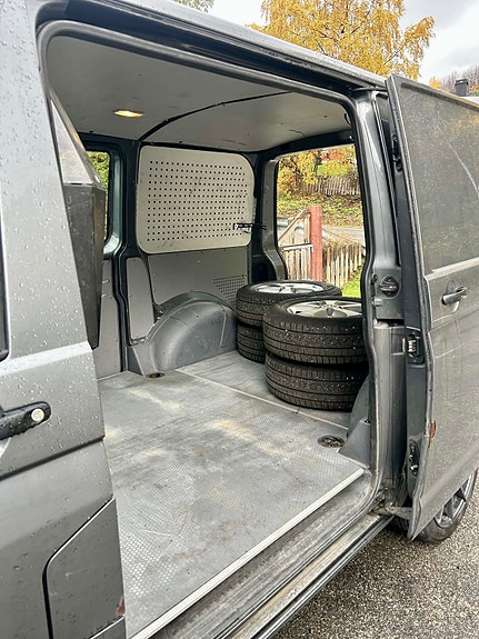 Volkswagen Transporter 15 of 16