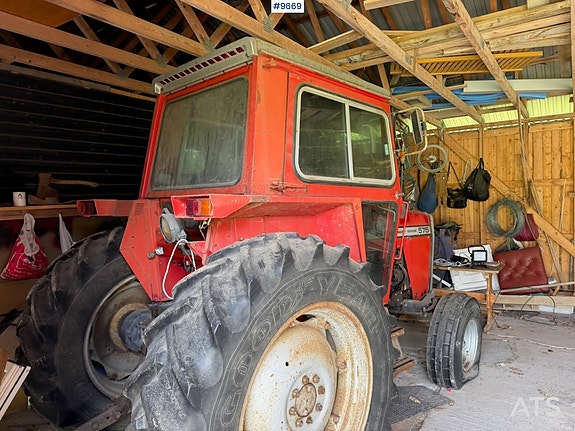 Massey Ferguson 575 3 of 21