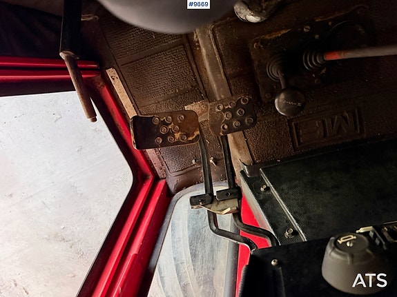 Massey Ferguson 575 10 of 21