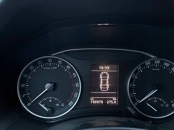 Skoda Octavia 10 of 12