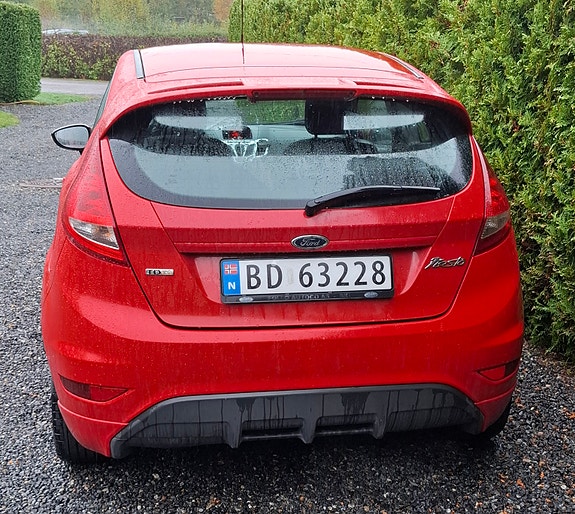 Ford Fiesta 3 of 10