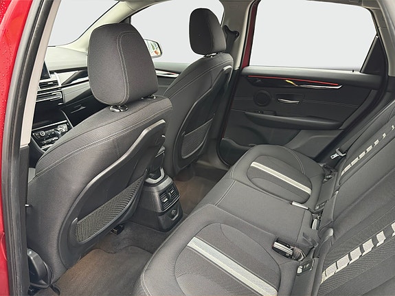 BMW 225xe 12 of 18