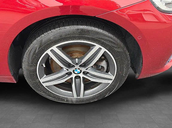 BMW 225xe 9 of 18