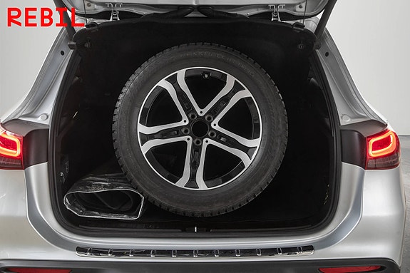 Mercedes-Benz EQA300 24 of 27