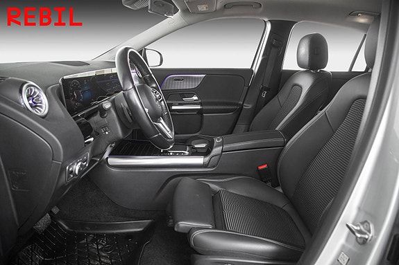 Mercedes-Benz EQA300 8 of 27