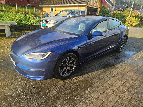 Tesla Model S 10 of 10