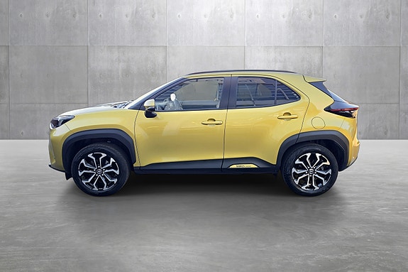 Toyota Yaris Cross 2 of 20
