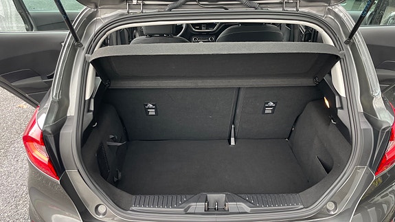 Ford Fiesta 9 of 21