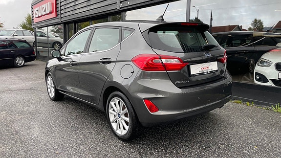Ford Fiesta 5 of 21