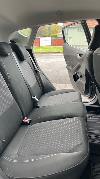 Ford Fiesta 20 of 21
