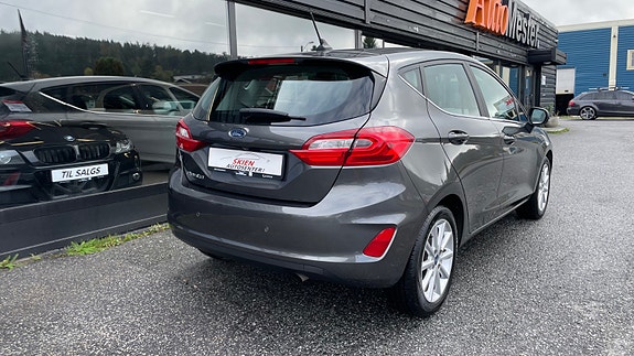 Ford Fiesta 6 of 21