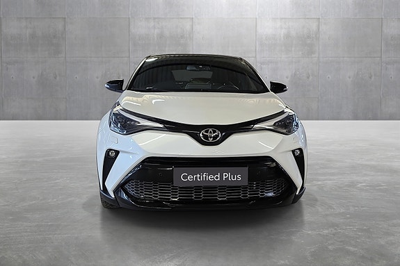 Toyota C-HR 8 of 23
