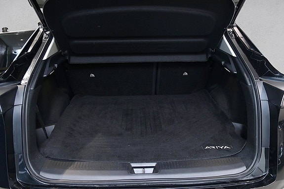 Nissan Ariya 13 of 14