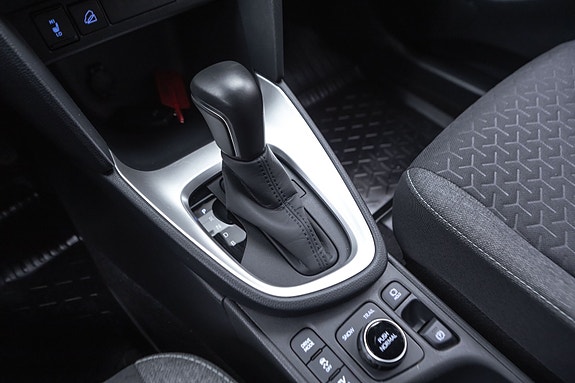 Toyota Yaris Cross 13 of 20