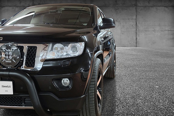 Jeep Grand Cherokee 4 of 30