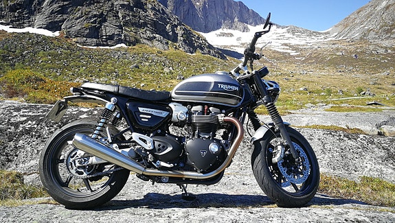 Triumph Speed Twin 1200 7 of 13