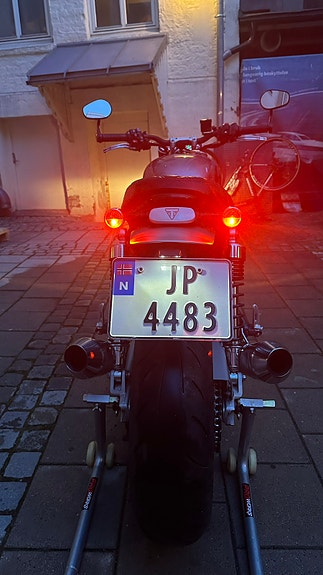 Triumph Speed Twin 1200 6 of 13