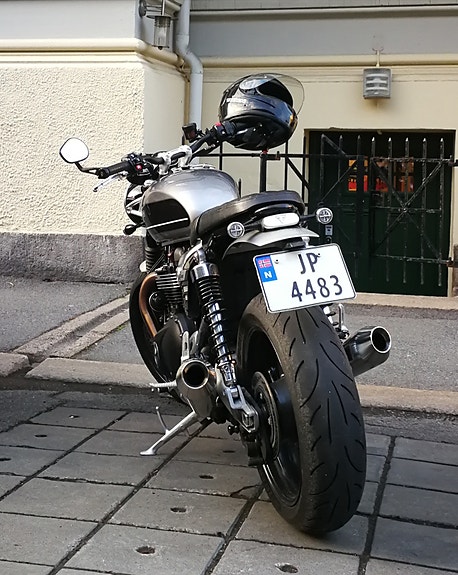 Triumph Speed Twin 1200 8 of 13