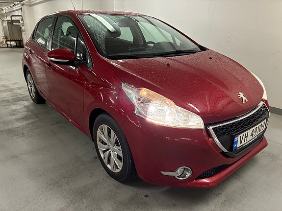Peugeot 208 7 of 30