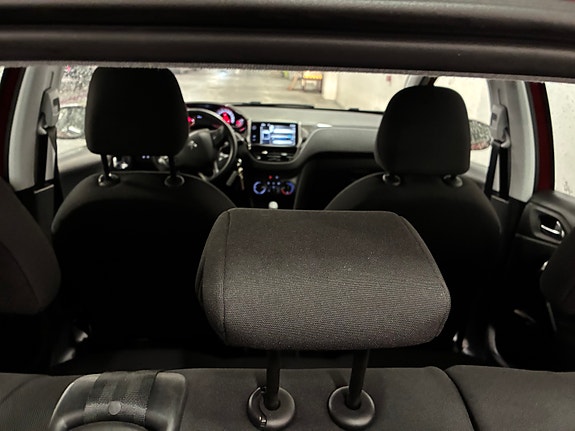 Peugeot 208 20 of 30