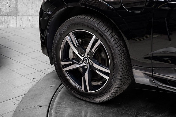 Volvo XC60 9 of 26