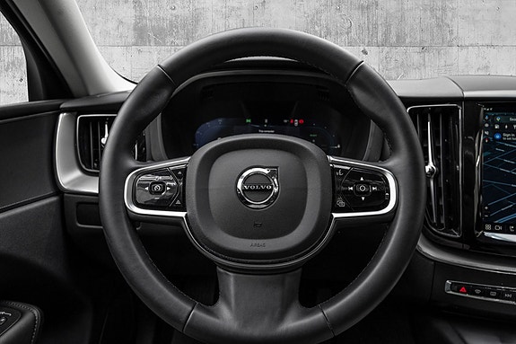 Volvo XC60 14 of 26