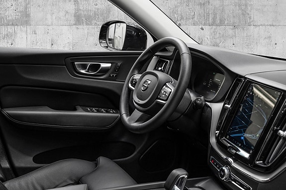 Volvo XC60 13 of 26