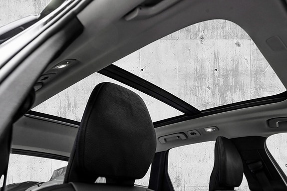 Volvo XC60 12 of 26
