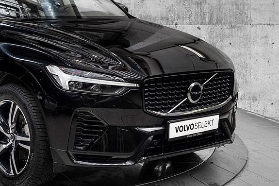 Volvo XC60 2 of 26