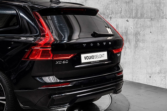 Volvo XC60 6 of 26