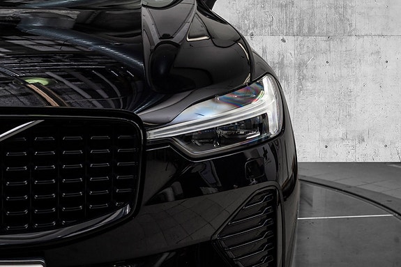 Volvo XC60 4 of 26